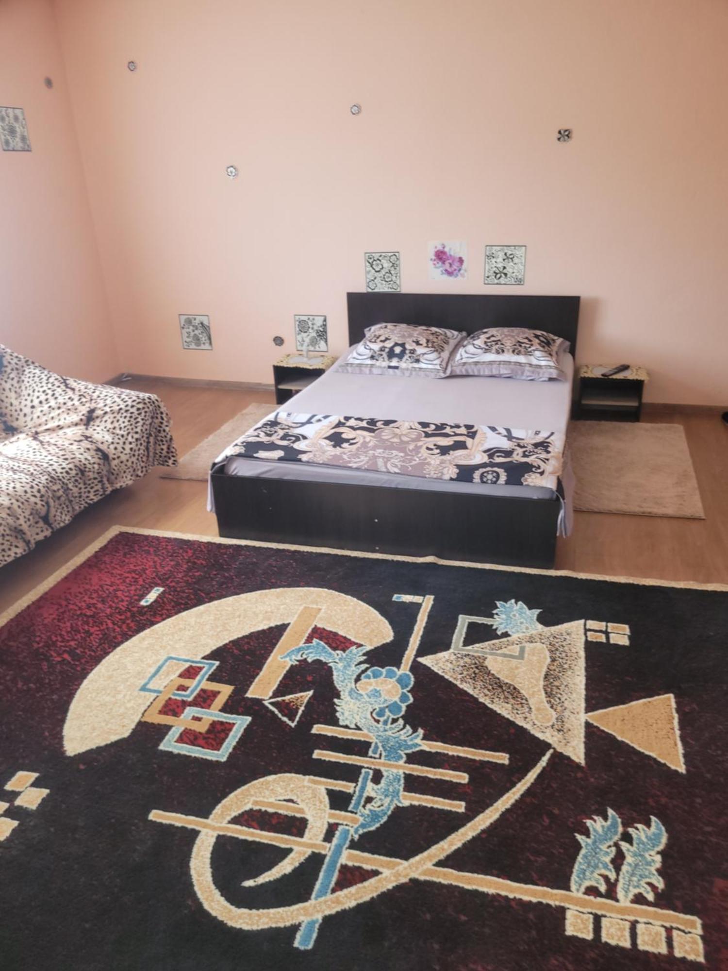 Vila La Izvorul Putinei Hateg Bilik gambar